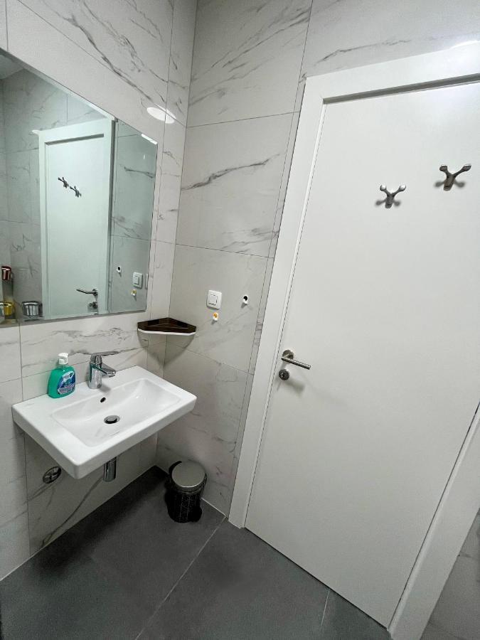 Soho City Studio M&S Apartment Bar Bagian luar foto